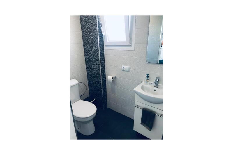 6 bedroom Apartment for sale