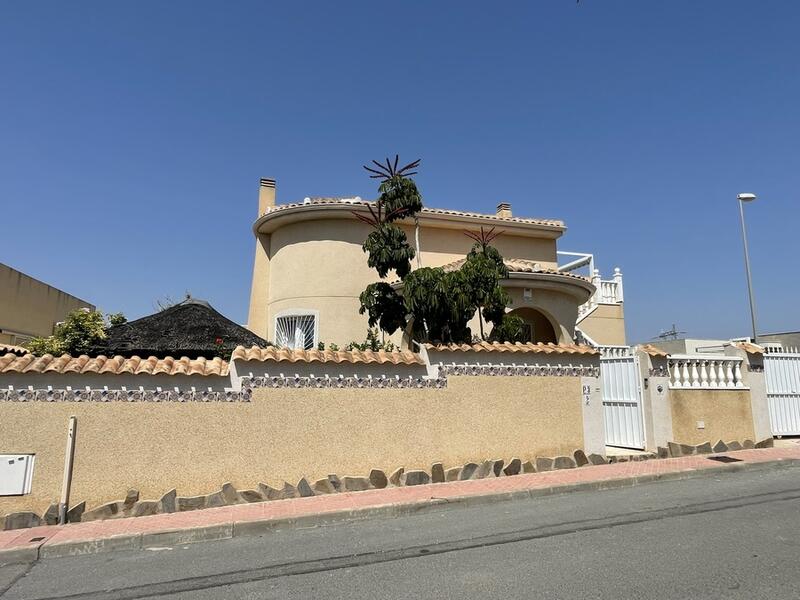Villa til salgs i Ciudad Quesada, Alicante