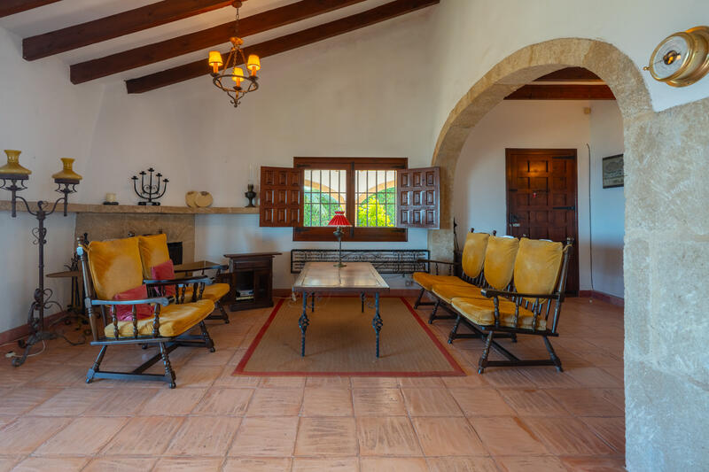 4 bedroom Villa for sale