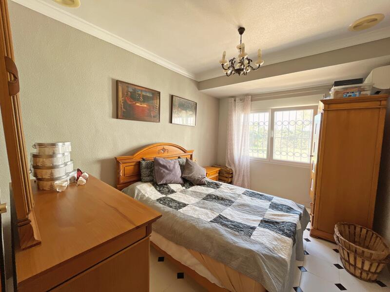 6 bedroom Country House for sale