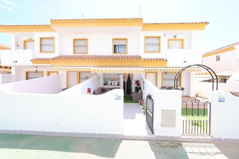 Duplex zu verkaufen in Pilar de la Horadada, Alicante