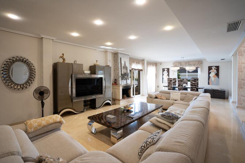 5 Cuarto Villa en venta