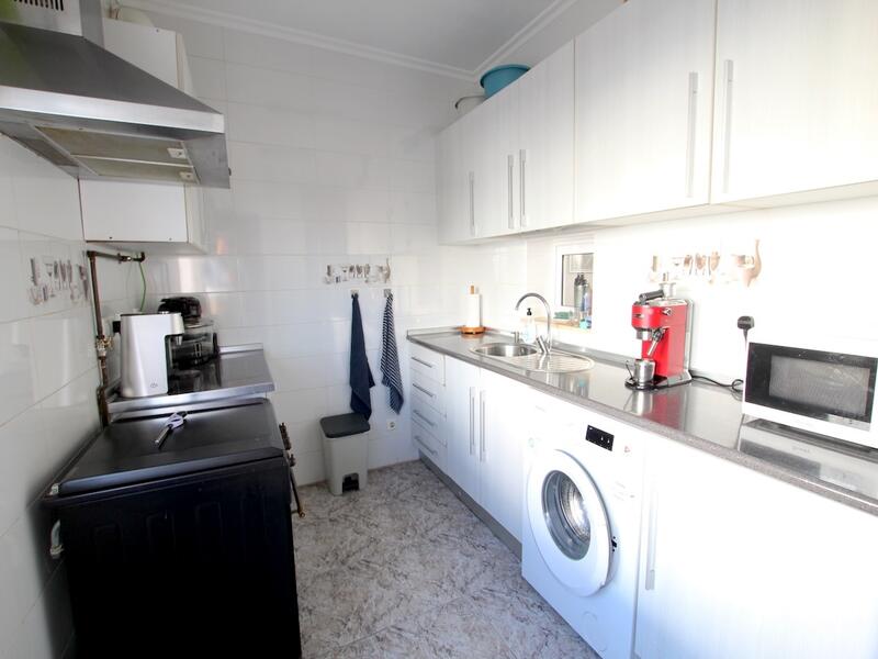 2 slaapkamer Gezinswoning Te koop