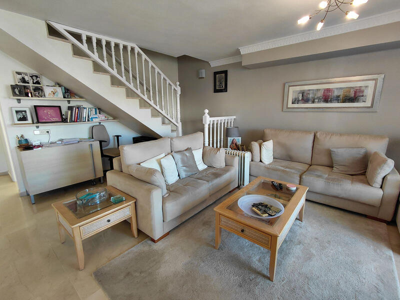 3 bedroom Apartment for sale