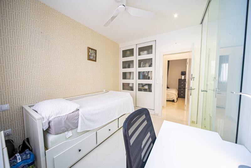 2 bedroom Commercial Property for sale