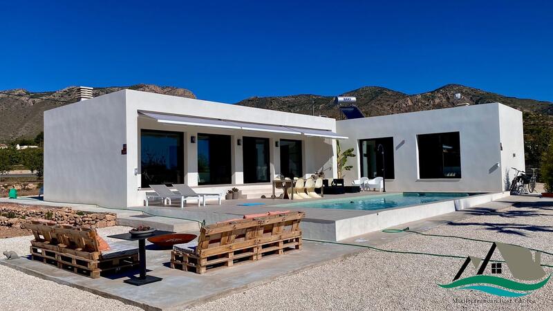 3 bedroom Villa for sale