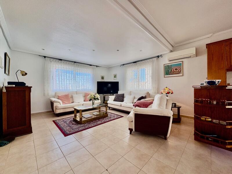 2 bedroom Villa for sale