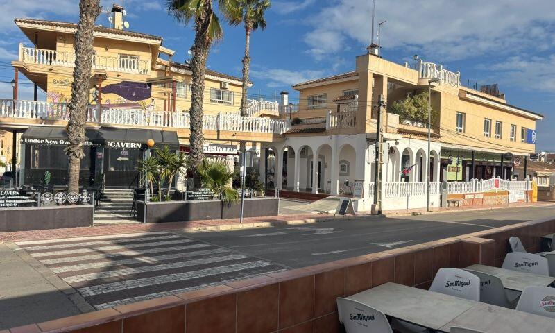 Local Comercial en venta en Orihuela Costa, Alicante