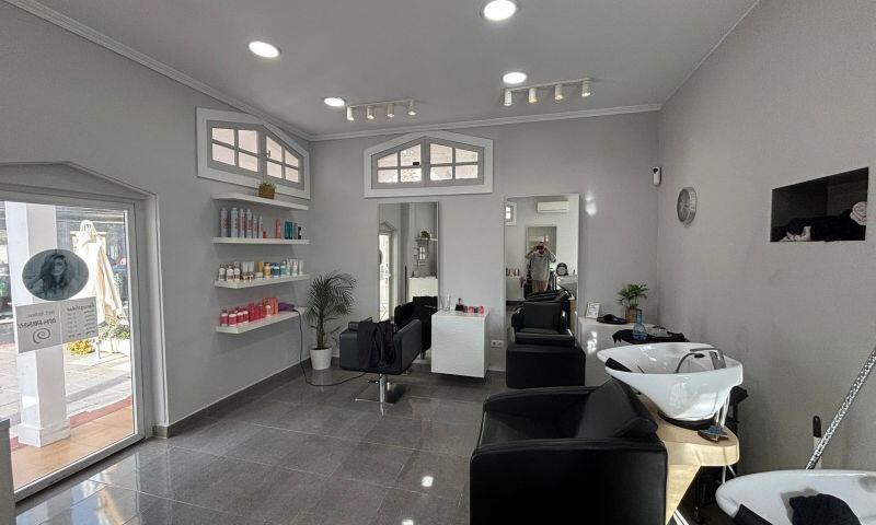 2 bedroom Commercial Property for sale