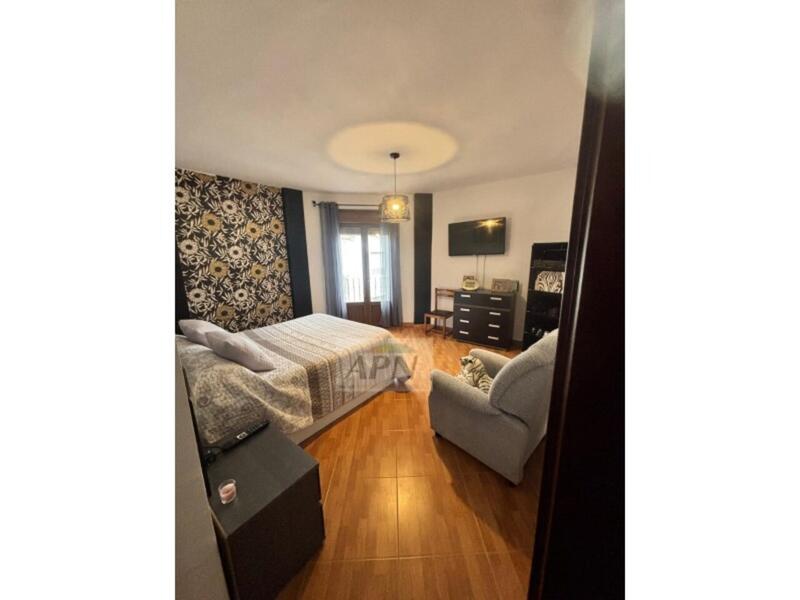 3 bedroom Townhouse for sale