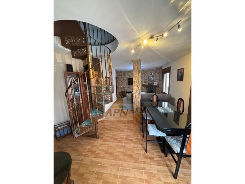 3 bedroom Townhouse for sale