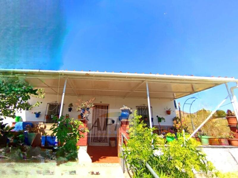 2 bedroom Country House for sale