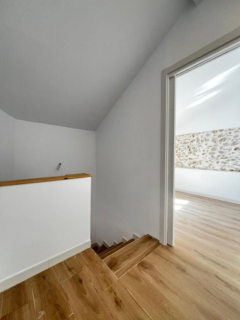 3 bedroom Townhouse for sale