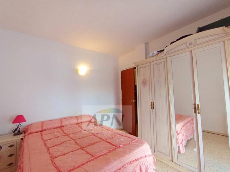 5 bedroom Townhouse for sale