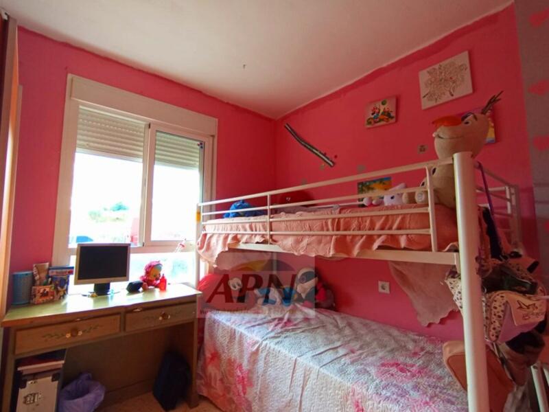 5 bedroom Townhouse for sale