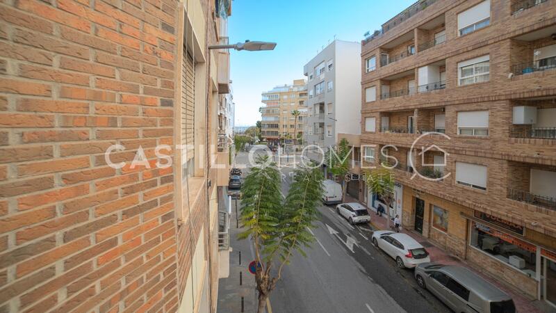 3 спальная комната квартира продается