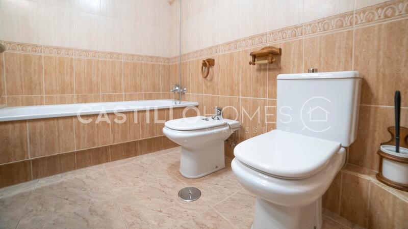 3 спальная комната квартира продается