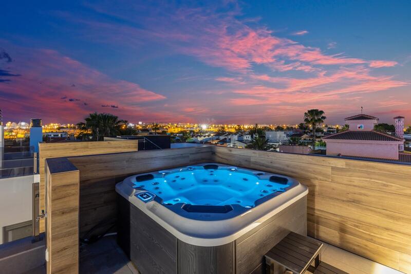 3 Cuarto Villa en venta