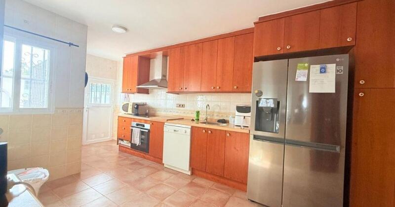 4 Schlafzimmer Villa zu verkaufen 4 Schlafzimmer Villa zu verkaufen