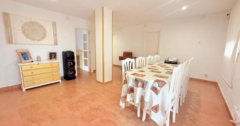 4 Schlafzimmer Villa zu verkaufen 4 Schlafzimmer Villa zu verkaufen