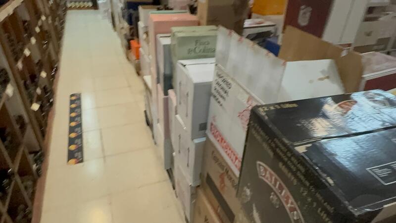 Handelsimmobilie zu verkaufen Handelsimmobilie zu verkaufen