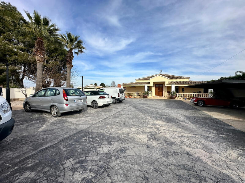 6 chambre Auberge à vendre