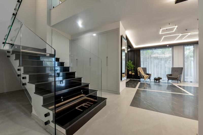 8 bedroom Villa for sale 8 bedroom Villa for sale