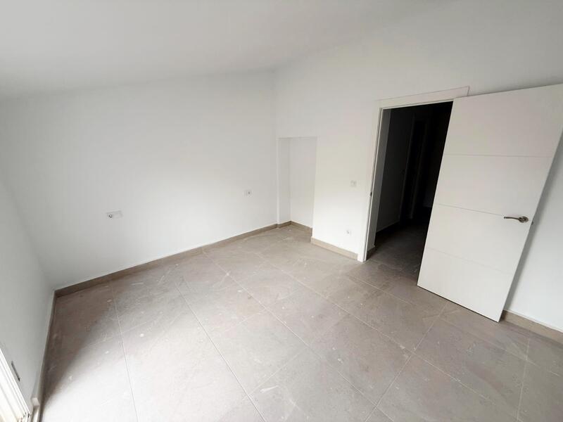 3 Schlafzimmer Stadthaus zu verkaufen