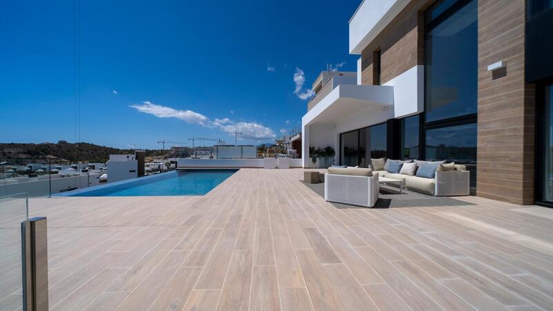 Villa til salgs i Finestrat, Alicante