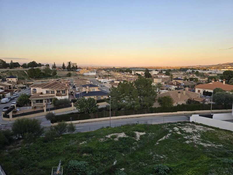 3 bedroom Townhouse for sale