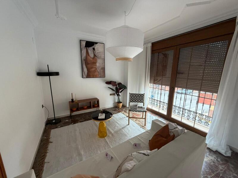 4 Schlafzimmer Stadthaus zu verkaufen