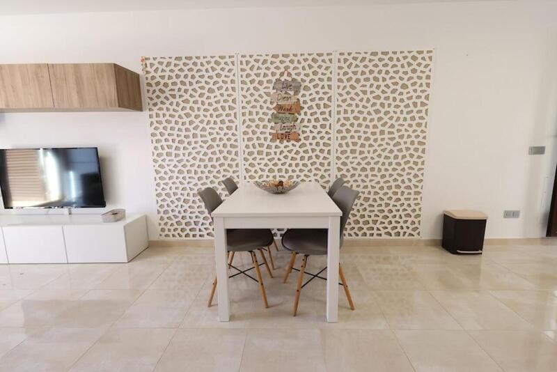 2 bedroom Townhouse for sale 2 bedroom Townhouse for sale