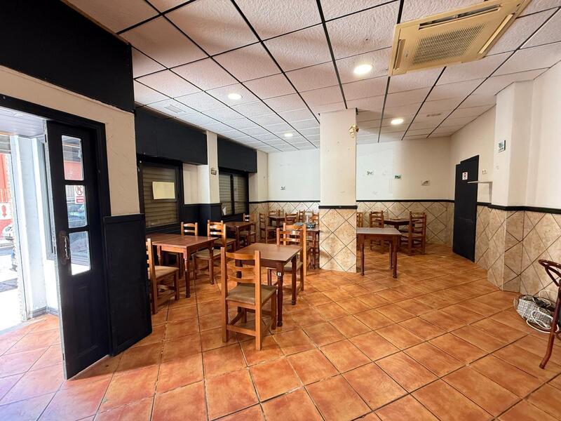 Kommersiella fastigheter till salu Kommersiella fastigheter till salu