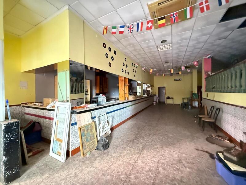 Local Comercial en venta en Torrevieja, Alicante