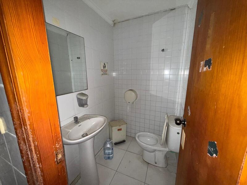 Handelsimmobilie zu verkaufen