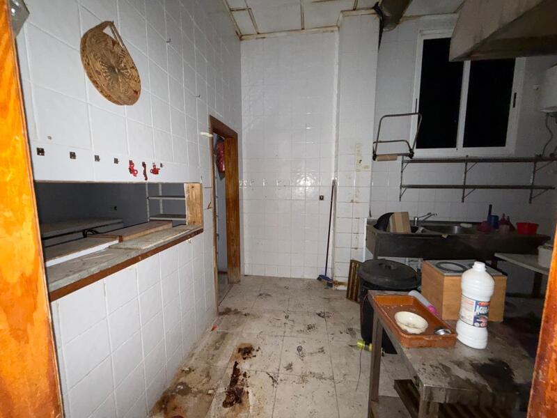 Handelsimmobilie zu verkaufen