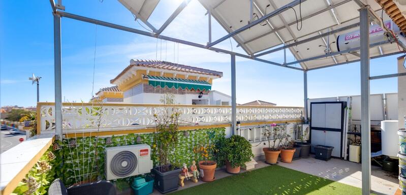 3 bedroom Townhouse for sale