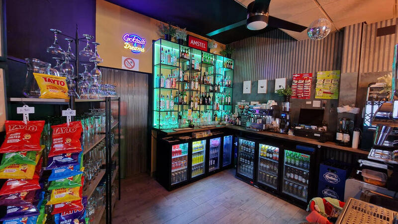 Handelsimmobilie zu verkaufen