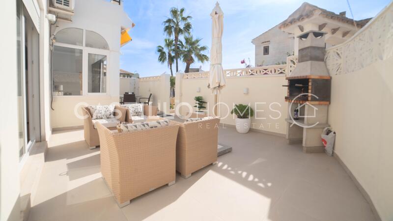 Villa à vendre dans Torrevieja, Alicante