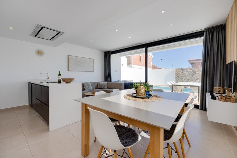 3 bedroom Townhouse for sale