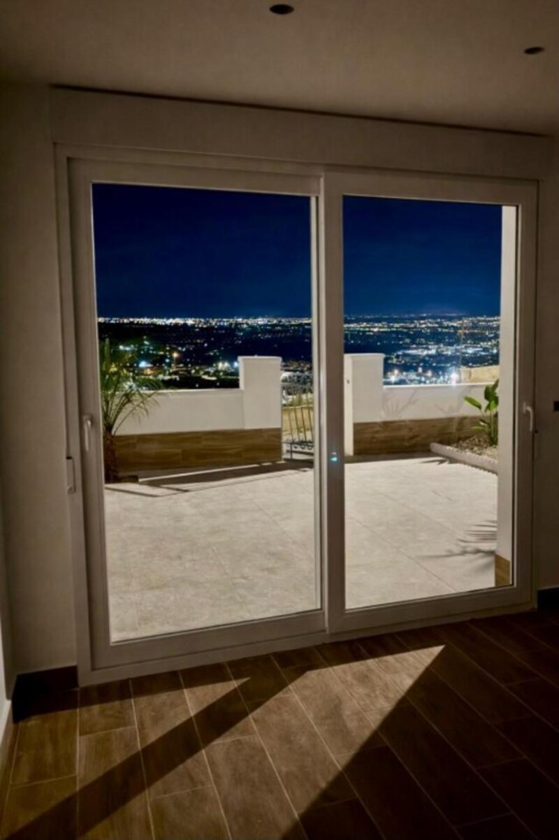 3 спальная комната вилла продается