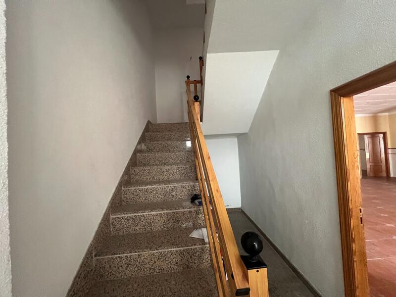 7 sovrum Radhus till salu