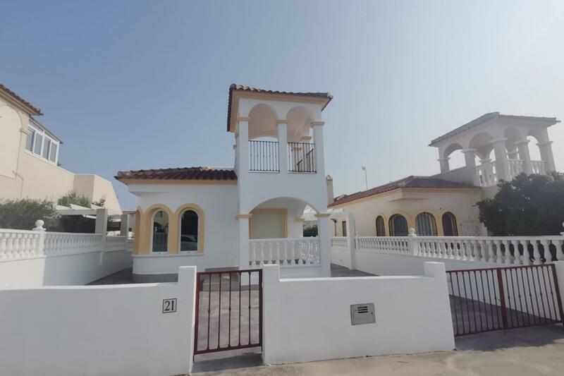 2 Cuarto Villa en venta