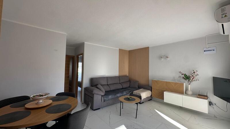 вилла продается в Torrevieja, Alicante