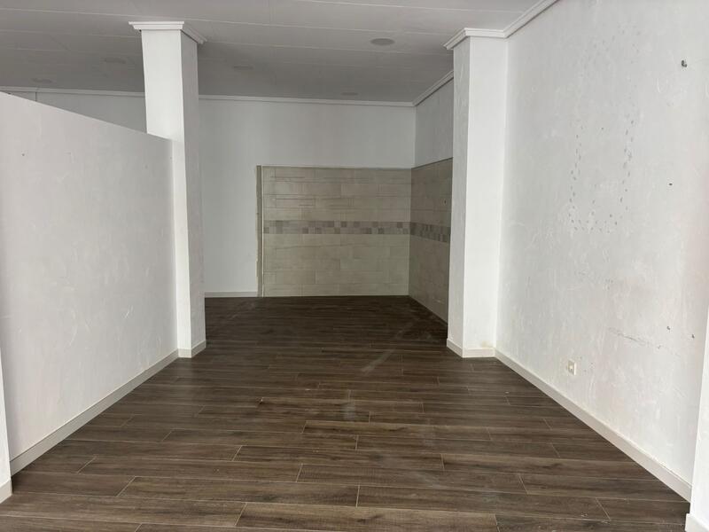 1 bedroom Apartment for Long Term Rent
