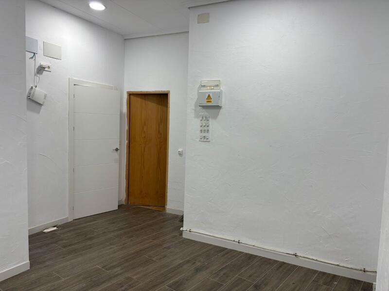 1 bedroom Apartment for Long Term Rent