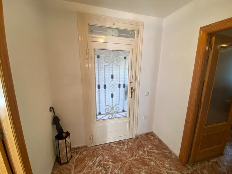 4 bedroom Townhouse for sale