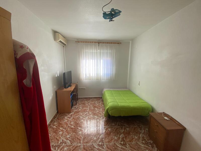 4 bedroom Townhouse for sale