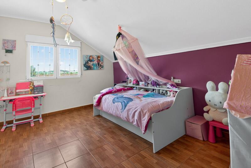 5 bedroom Country House for sale