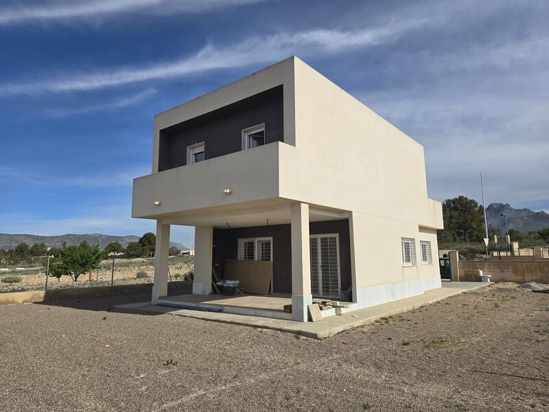 Villa Te koop in Salinas, Alicante